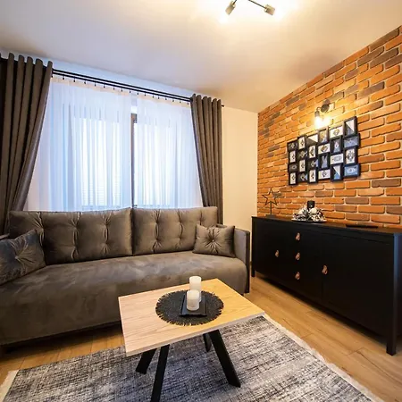 Warsztat Apartamenty Stare Izby *